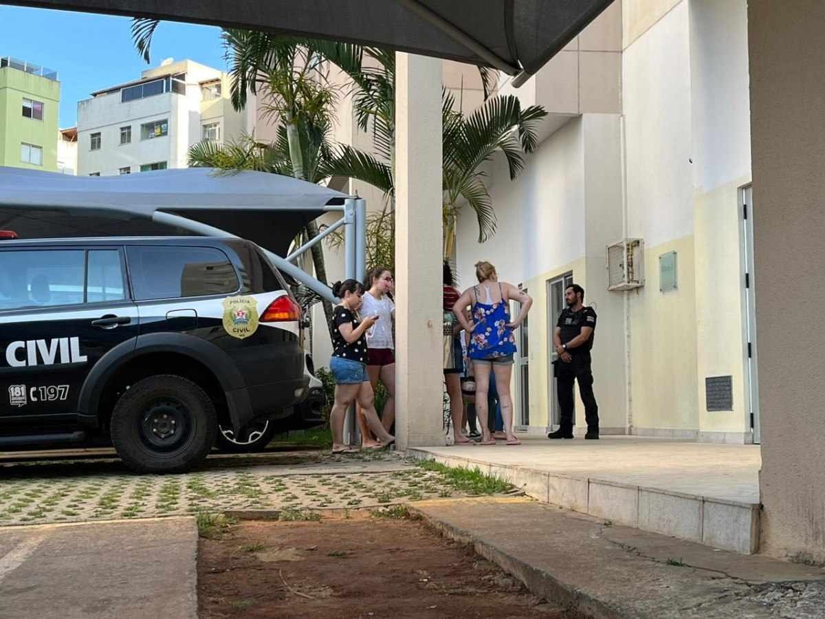 Delegada é 'boa pessoa' e 'amigável', dizem vizinhos