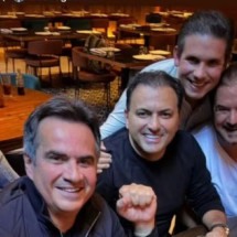 Presidente da Câmara se encontra com bolsonaristas em Nova York