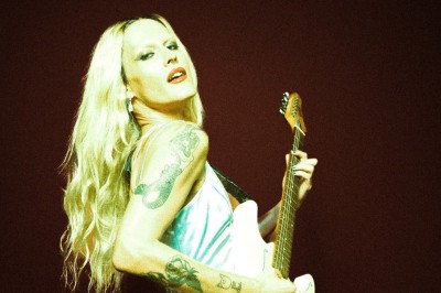 Catto diz que o novo álbum traz 'a energia de alguém que foi se desconstruindo e se rasgando inteira diante das pessoas' -  (crédito: Ivi Maiga Bugrimenko/divulgação)