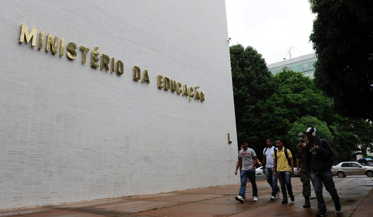Após reduzir repasses, governo prepara recomposição para universidades - Marcos Oliveira/Agência Senado